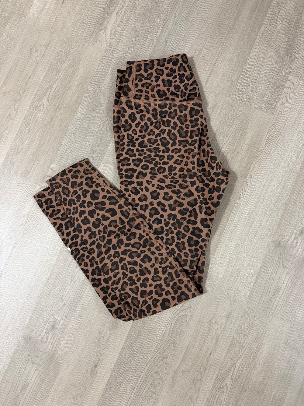 Nike women’s' Leopard Print Leggings